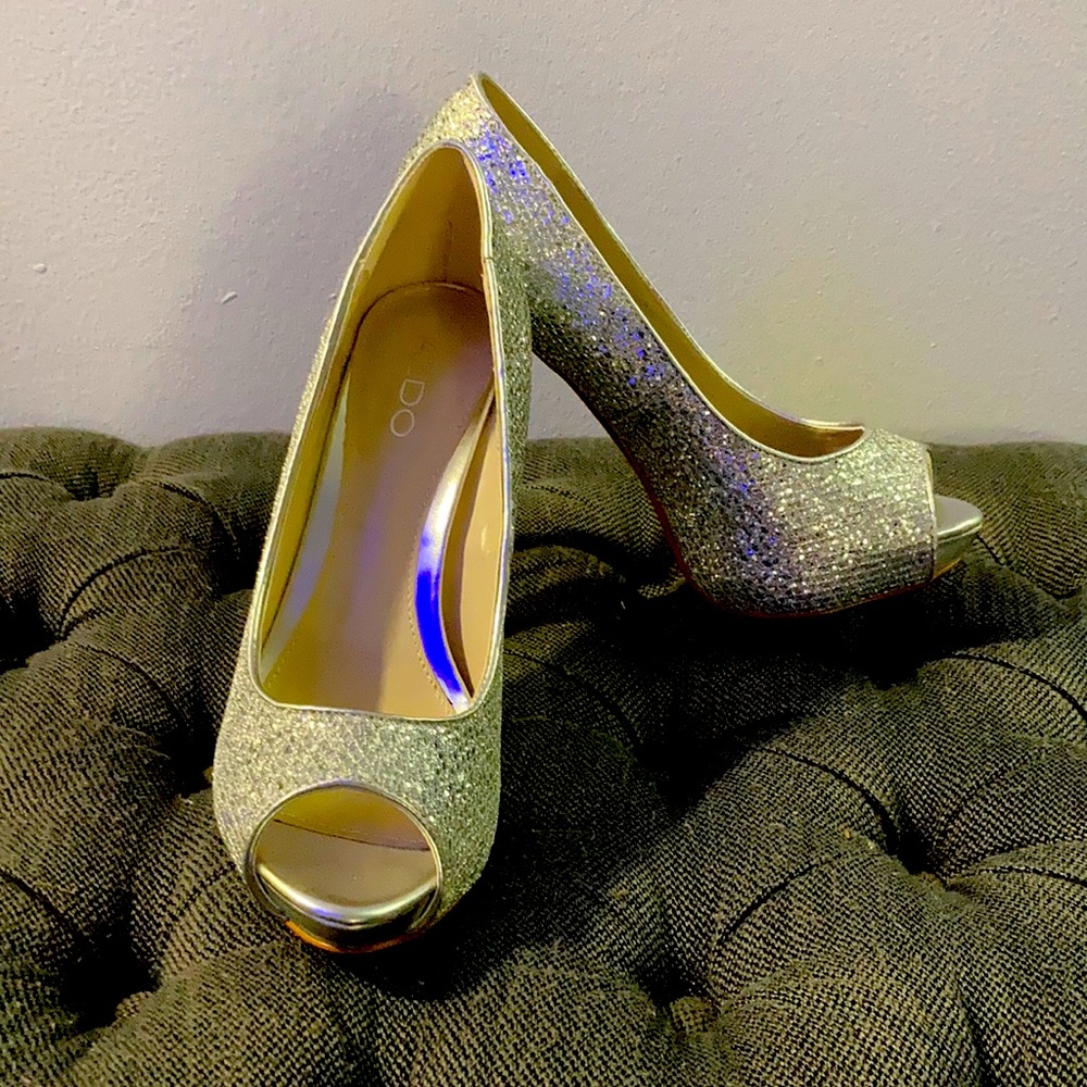 Worn once - Aldo Hayth silver glitter peep toe platform